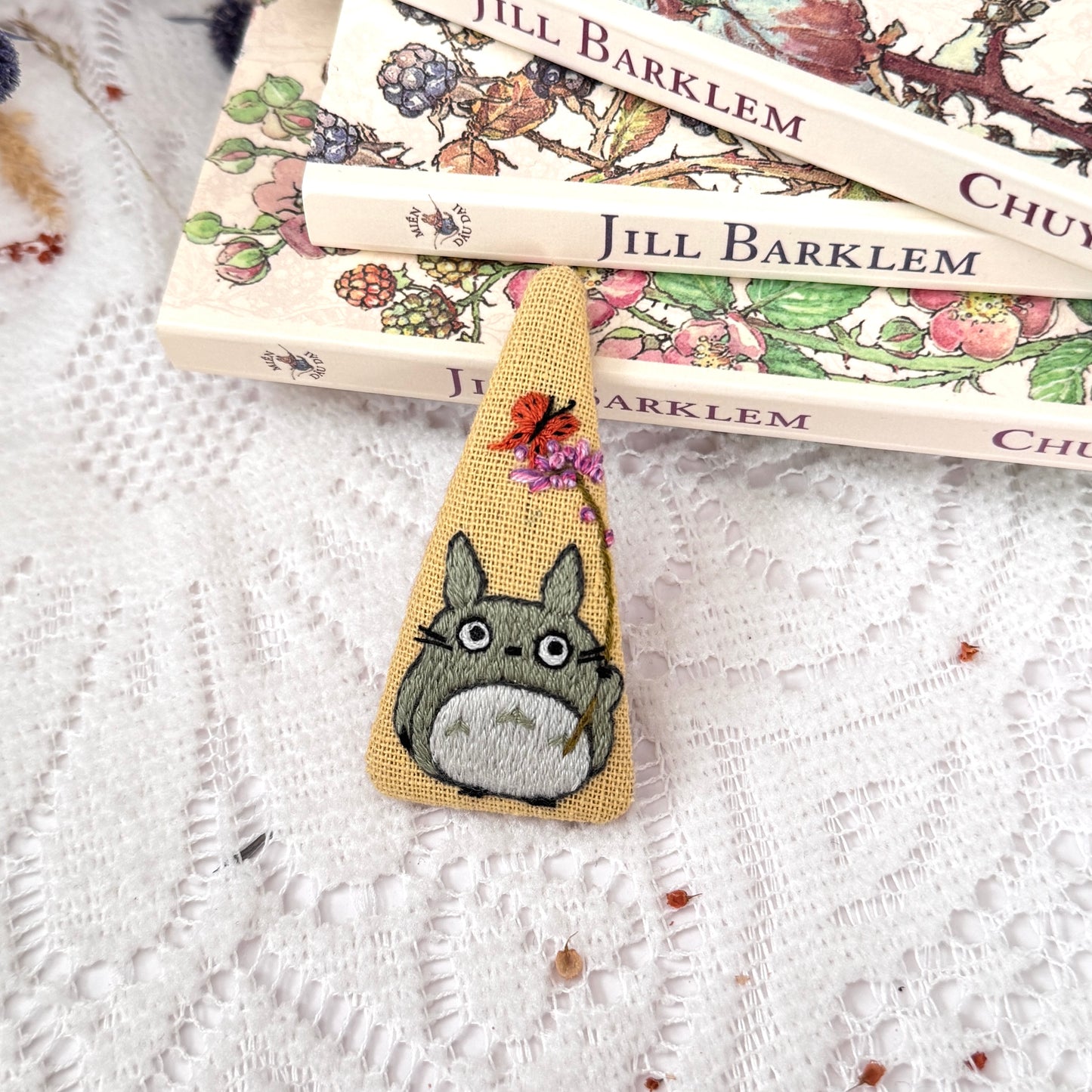 Totoro ja Perhonen