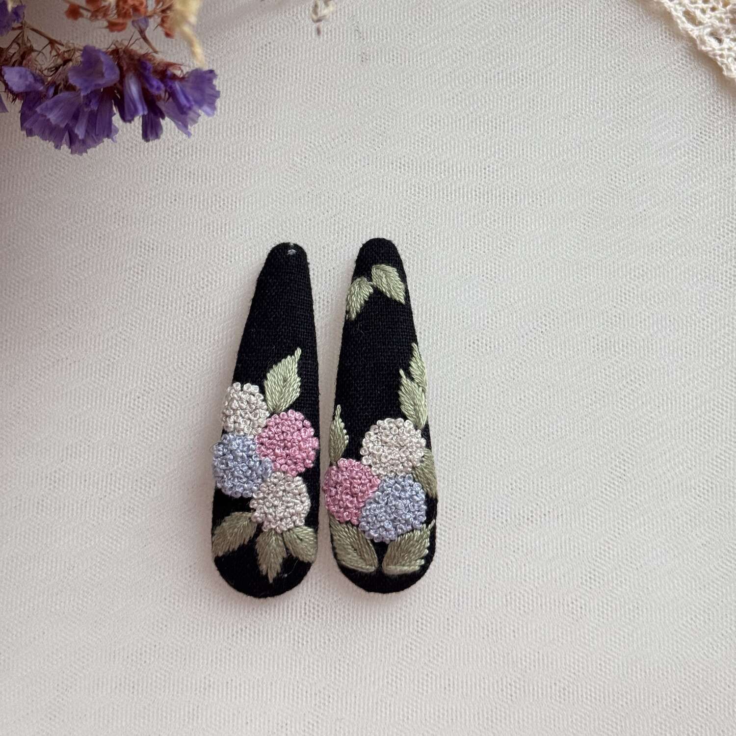 Hydrangea bouquet hairpins