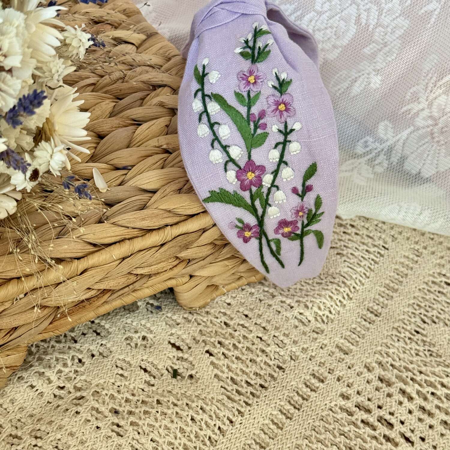 Kielo ja luhtalemmikki turbaanipanta