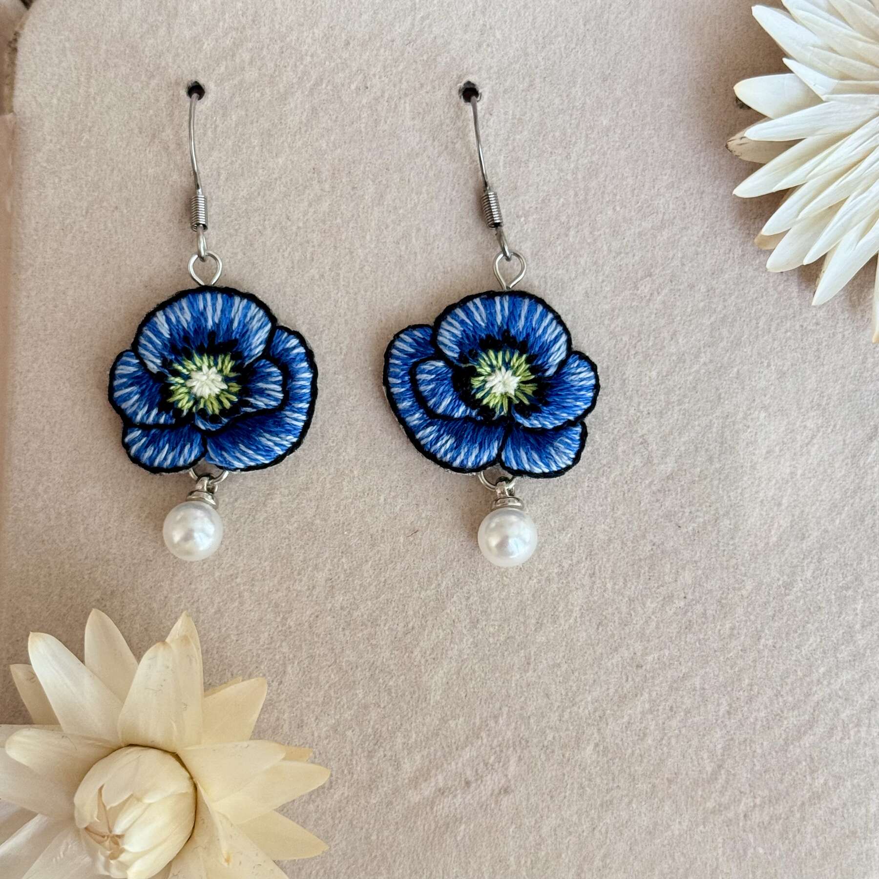 Wood anemone earrings