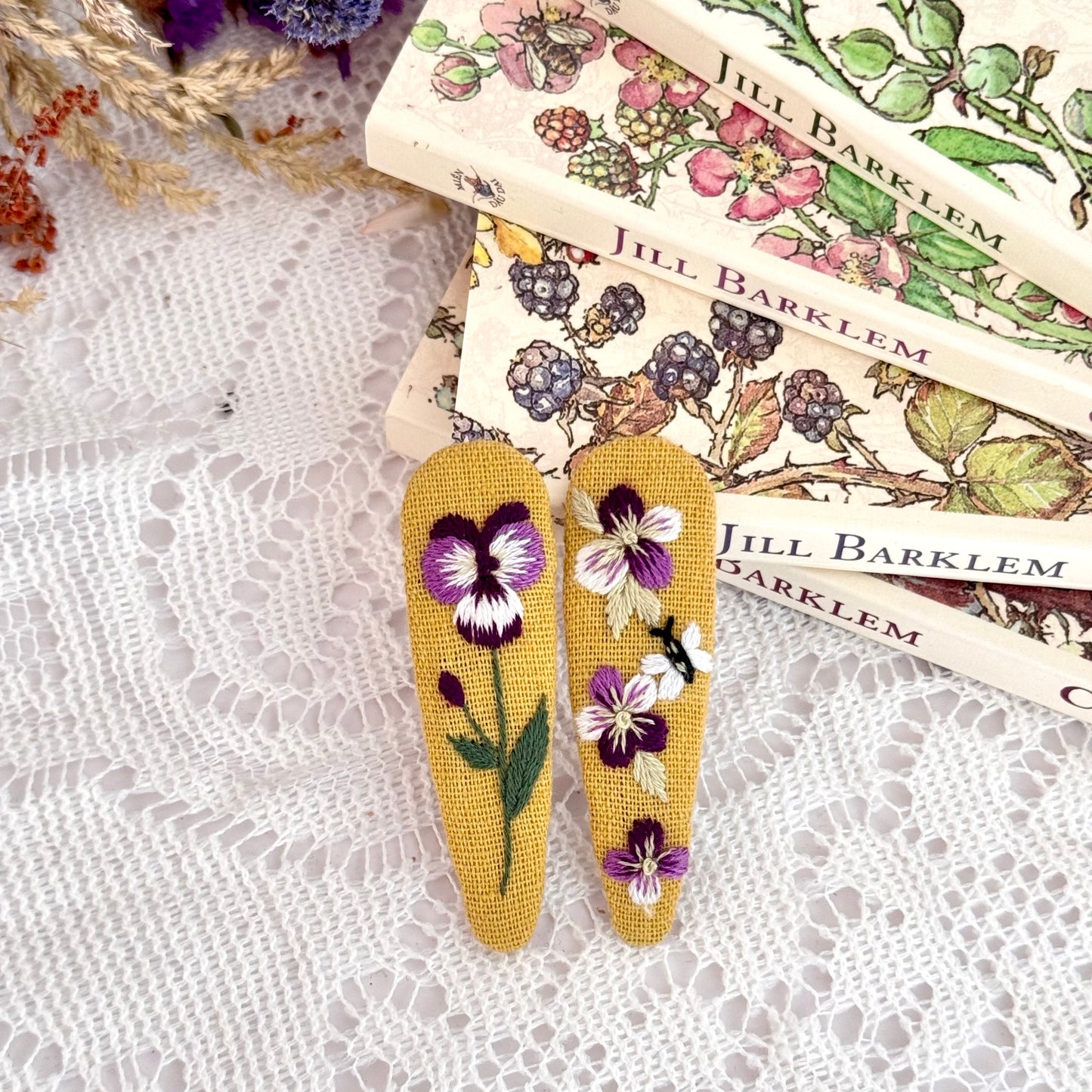 Pansy & bee