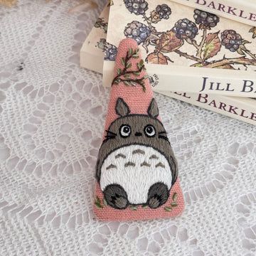 Totoro and Leaves