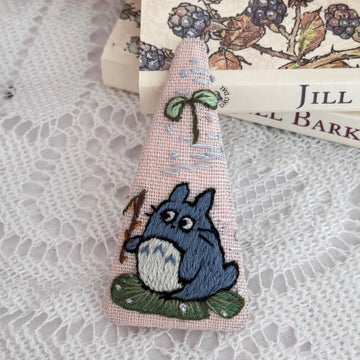 Totoro and Leaves
