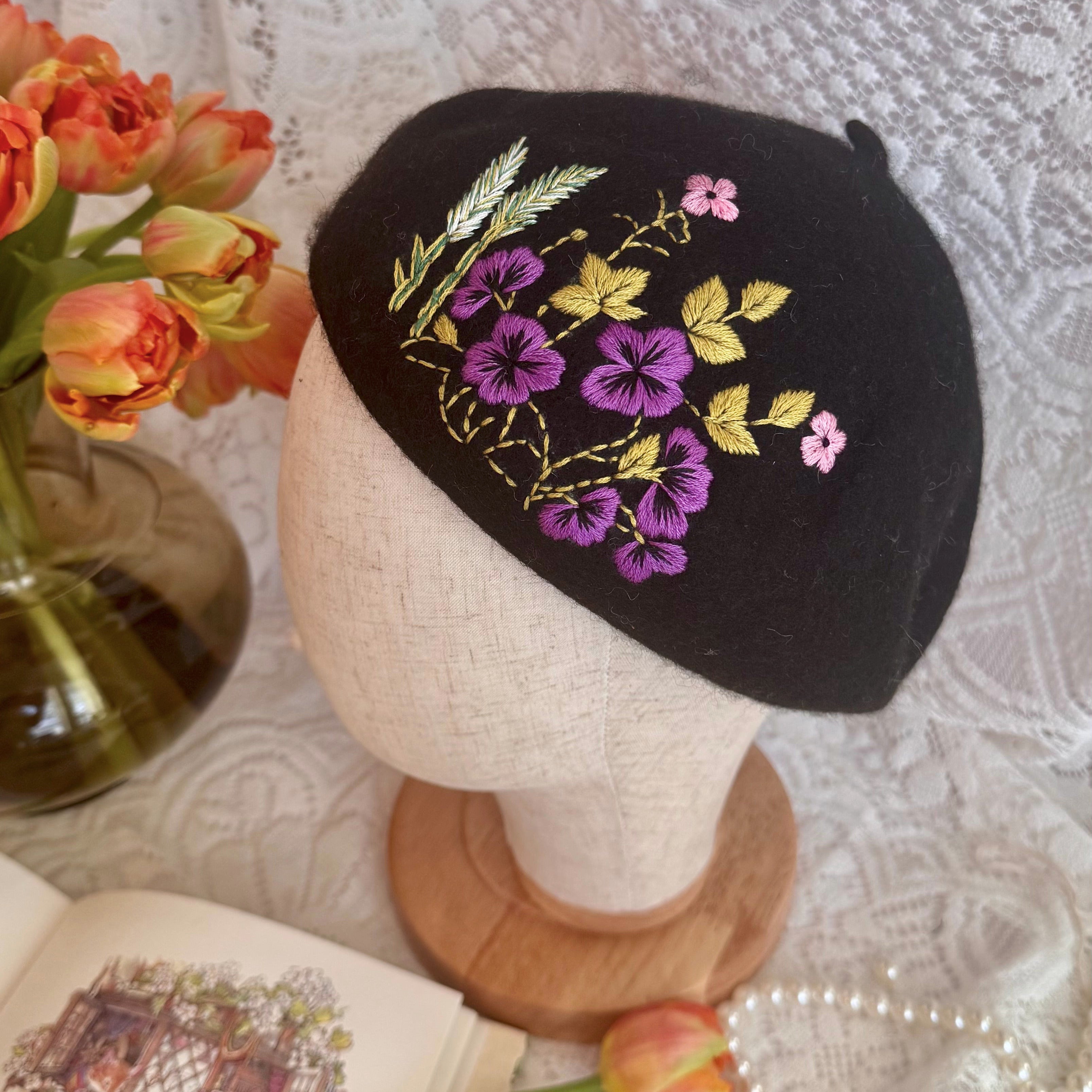 Keto-orvokki baretti