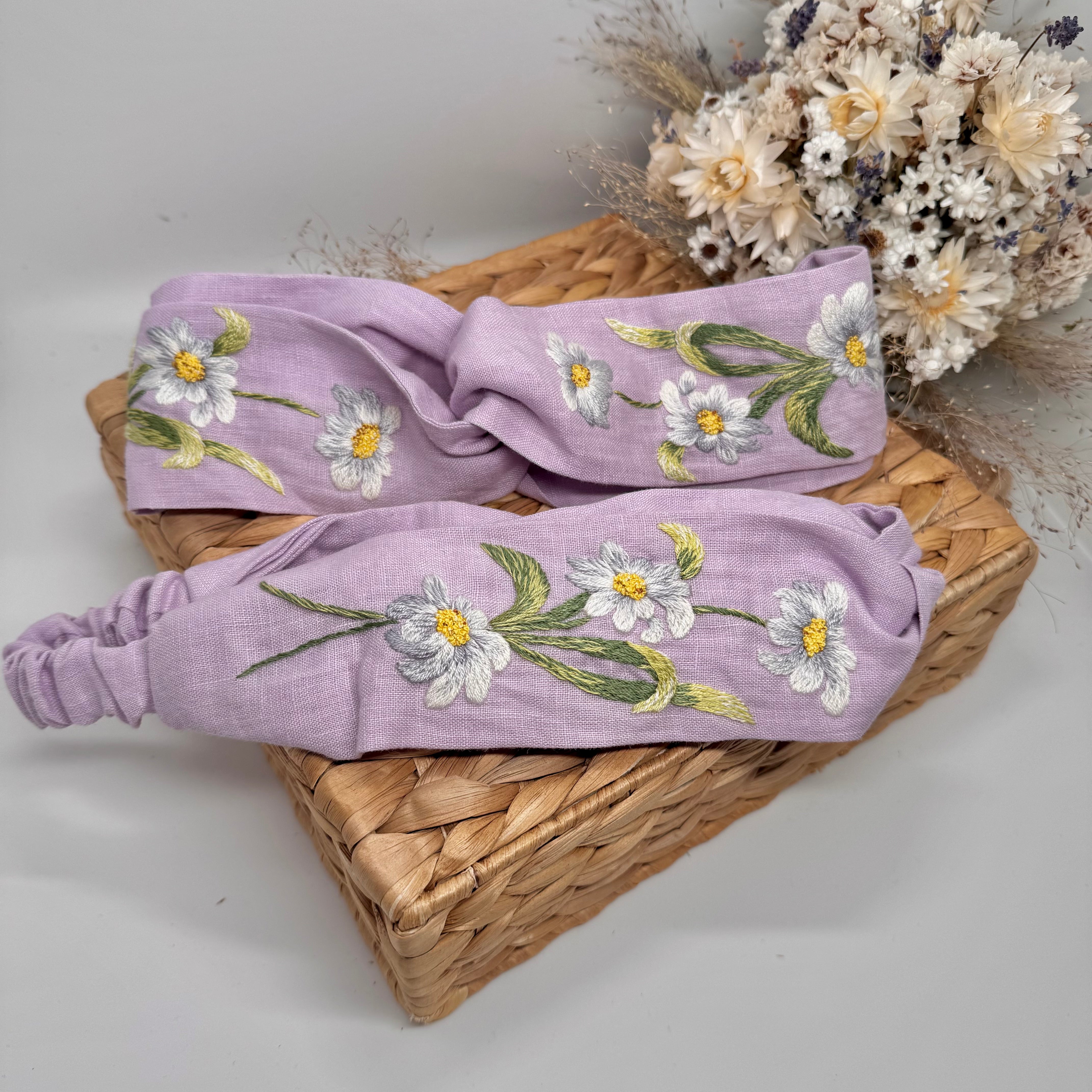 Käsin kirjottu joustava hiuspanta, krysanteemi-aiheinen kuvio kankaalla