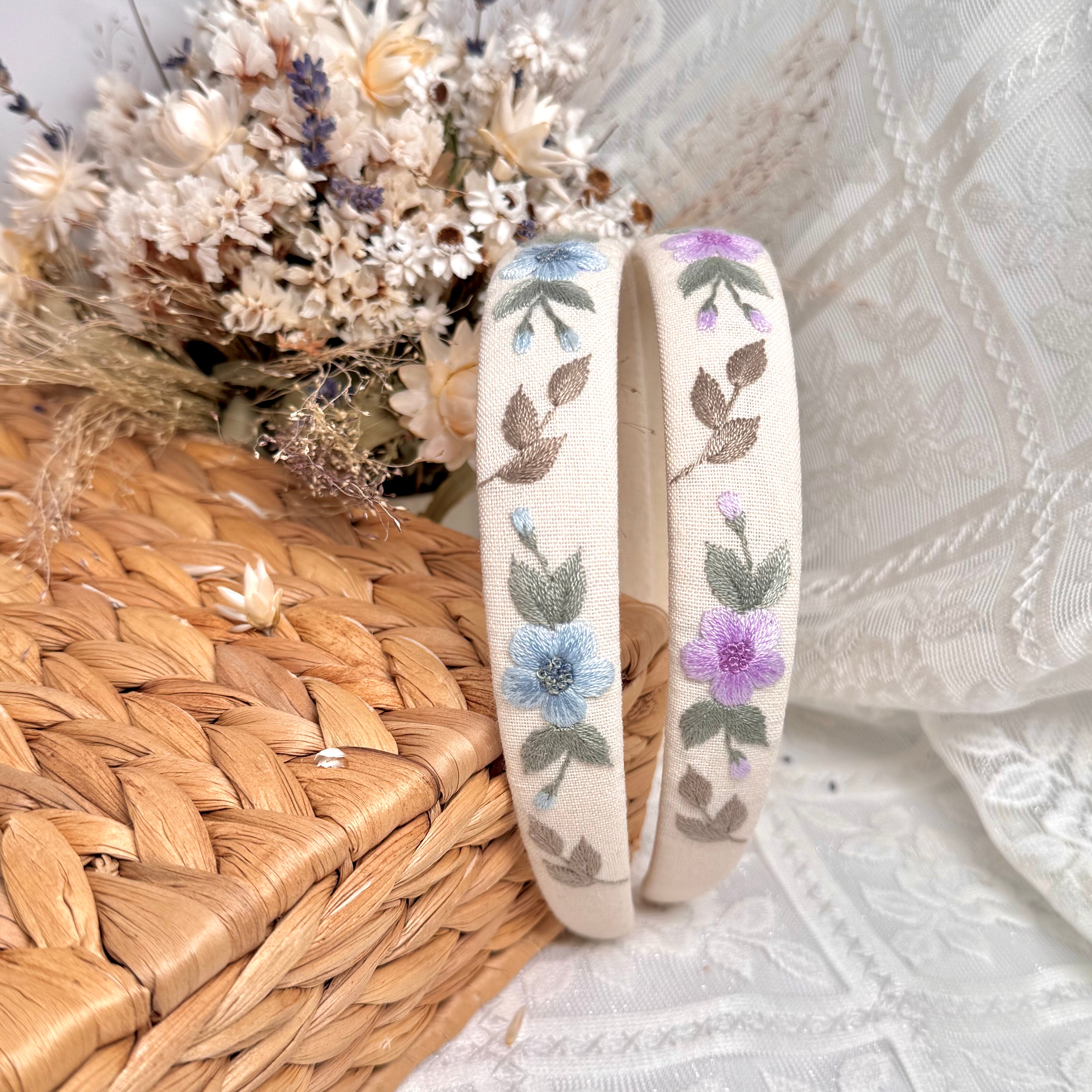 Käsin kirjottu hiuspanta, kukkakuvioinen kangas