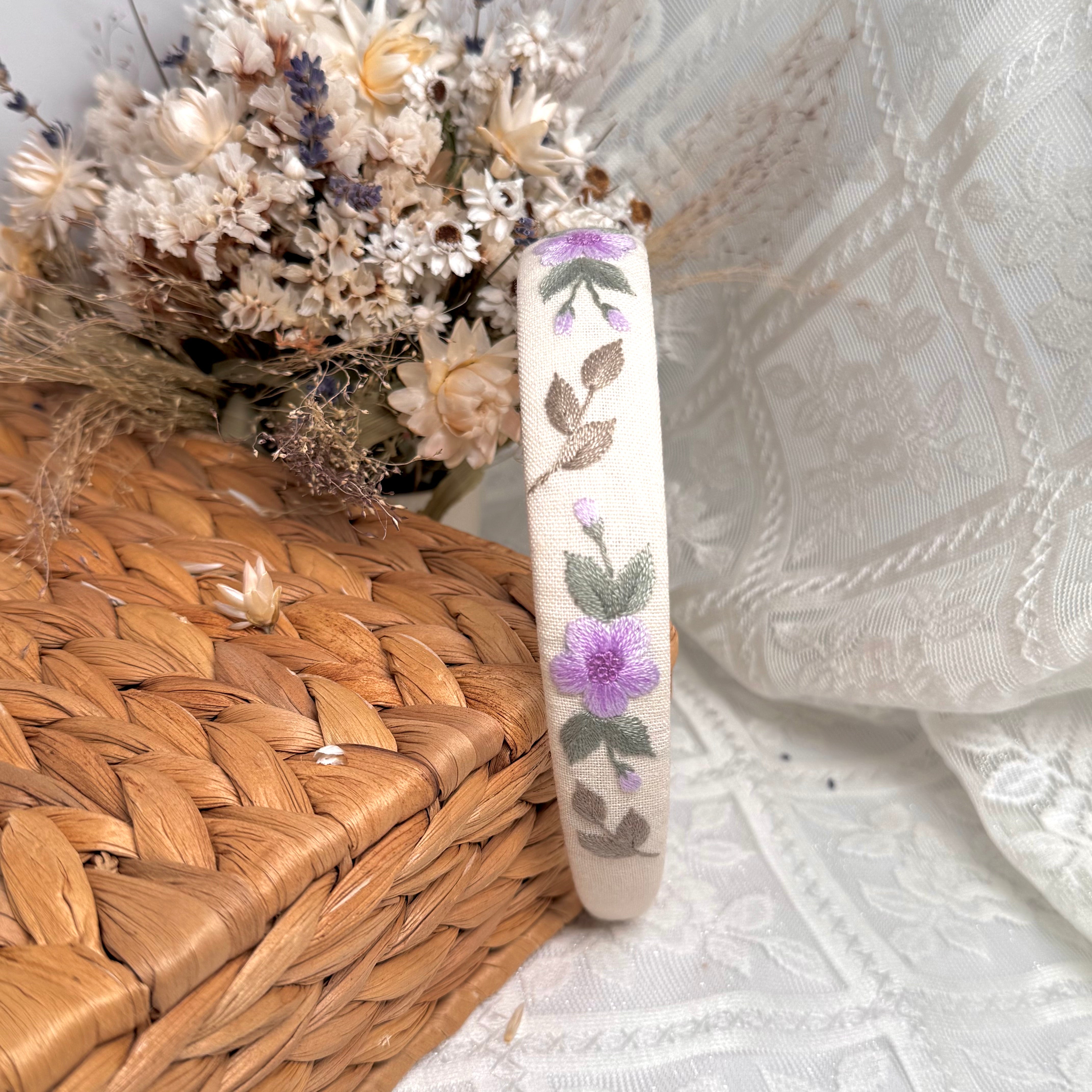 Käsin kirjottu hiuspanta, kukkakuvioinen kangas