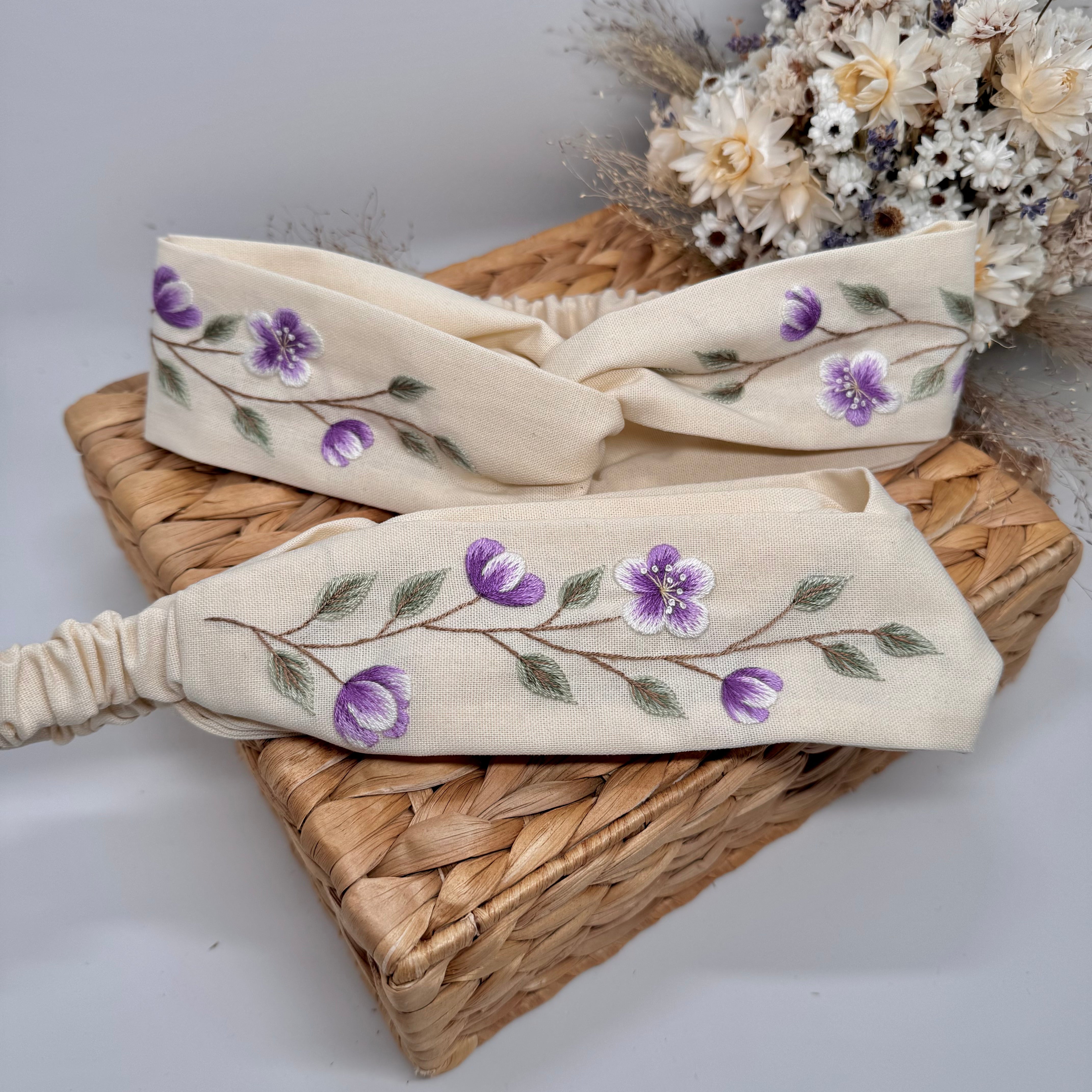 Käsin kirjottu joustava hiuspanta, kukkakuvioinen kangas