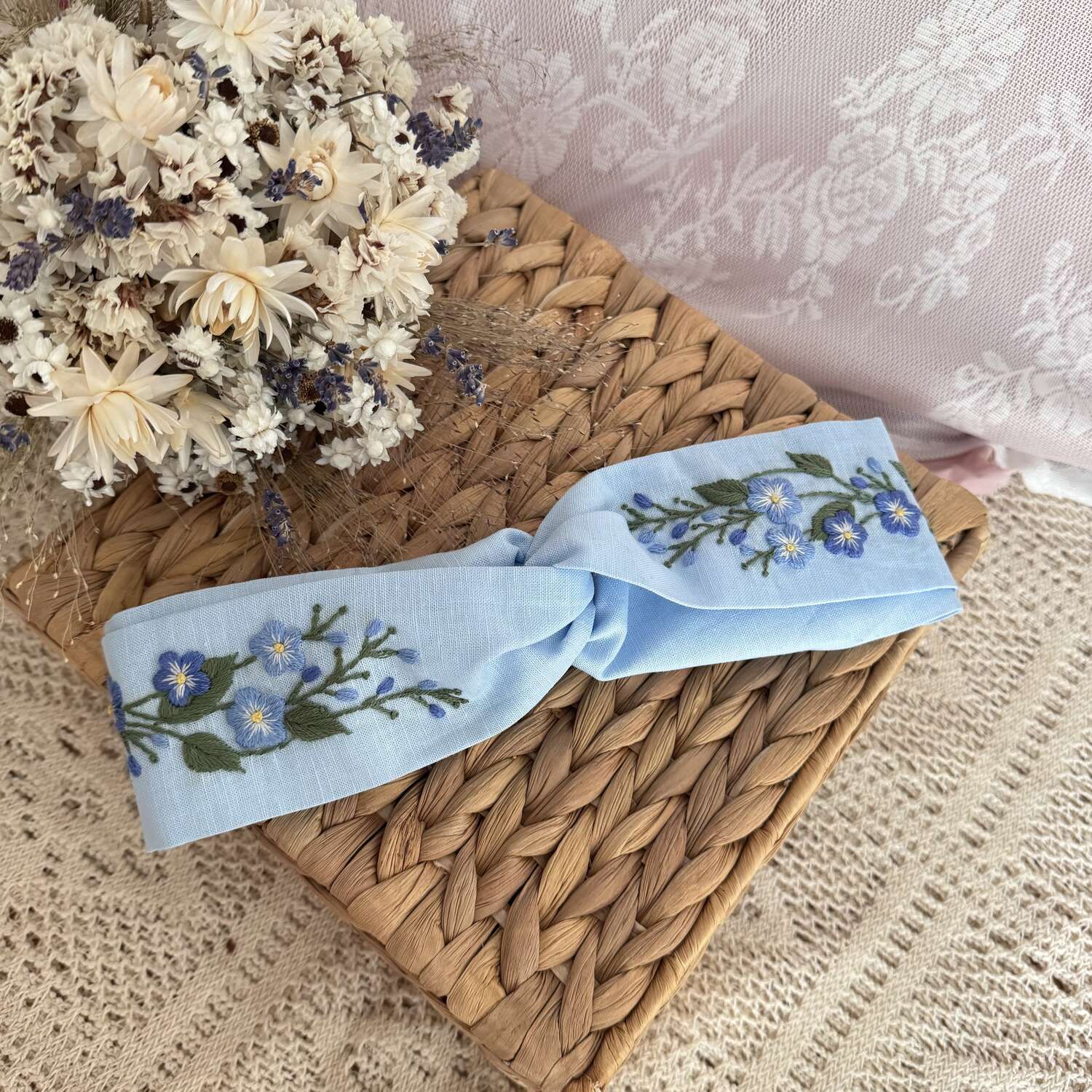 Käsin kirjottu joustava hiuspanta, lemmikki-aiheinen kuvio kankaalla