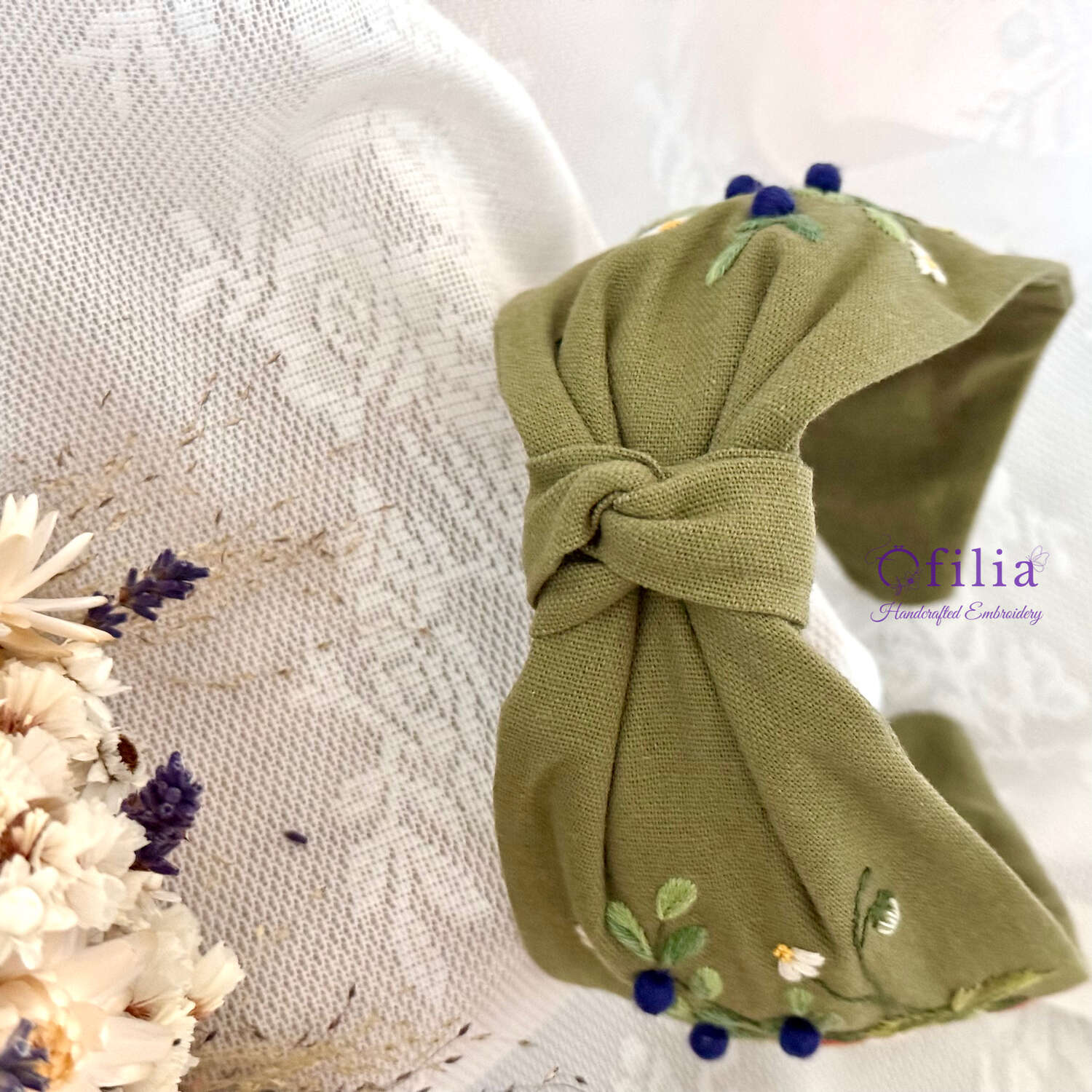 Käsinkirjailtu Metsäsieni ja marja turbaanipanta – Ofilia Handmade