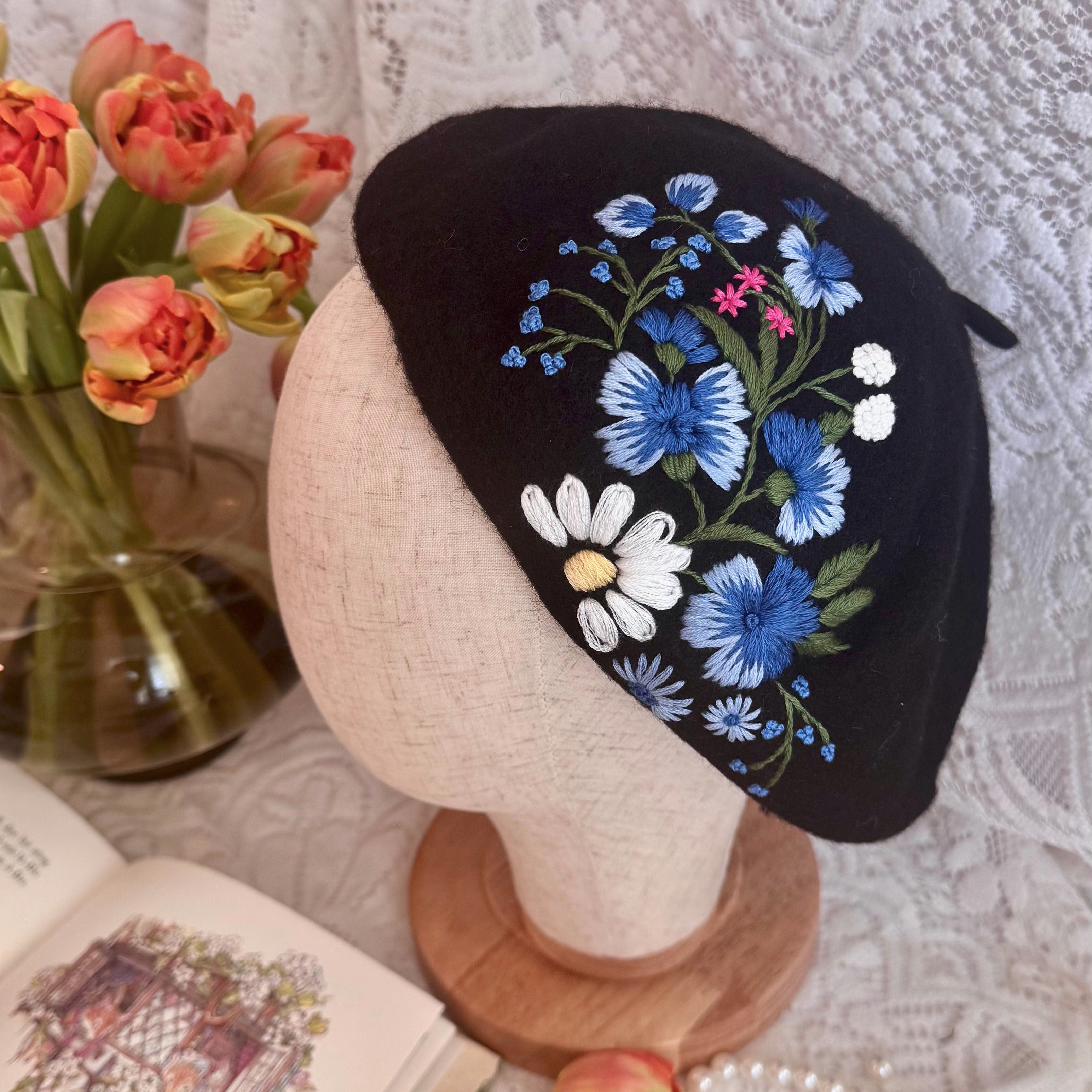 Sininen Viola-orvokki baretti