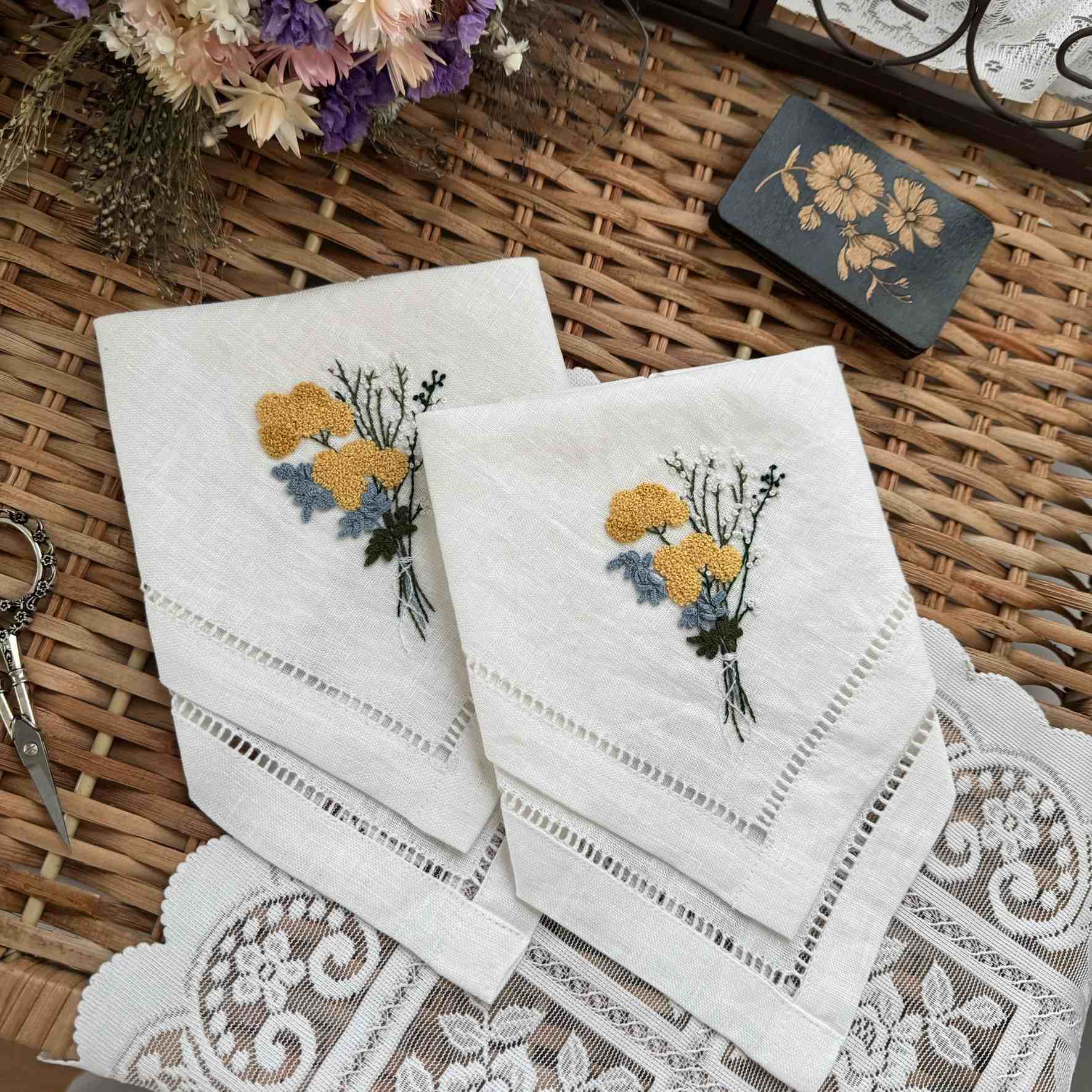 Pietaryrttikimppu Nenäliina