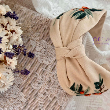 Käsinkirjailtu Tyrni turbaanipanta – Ofilia Handmade