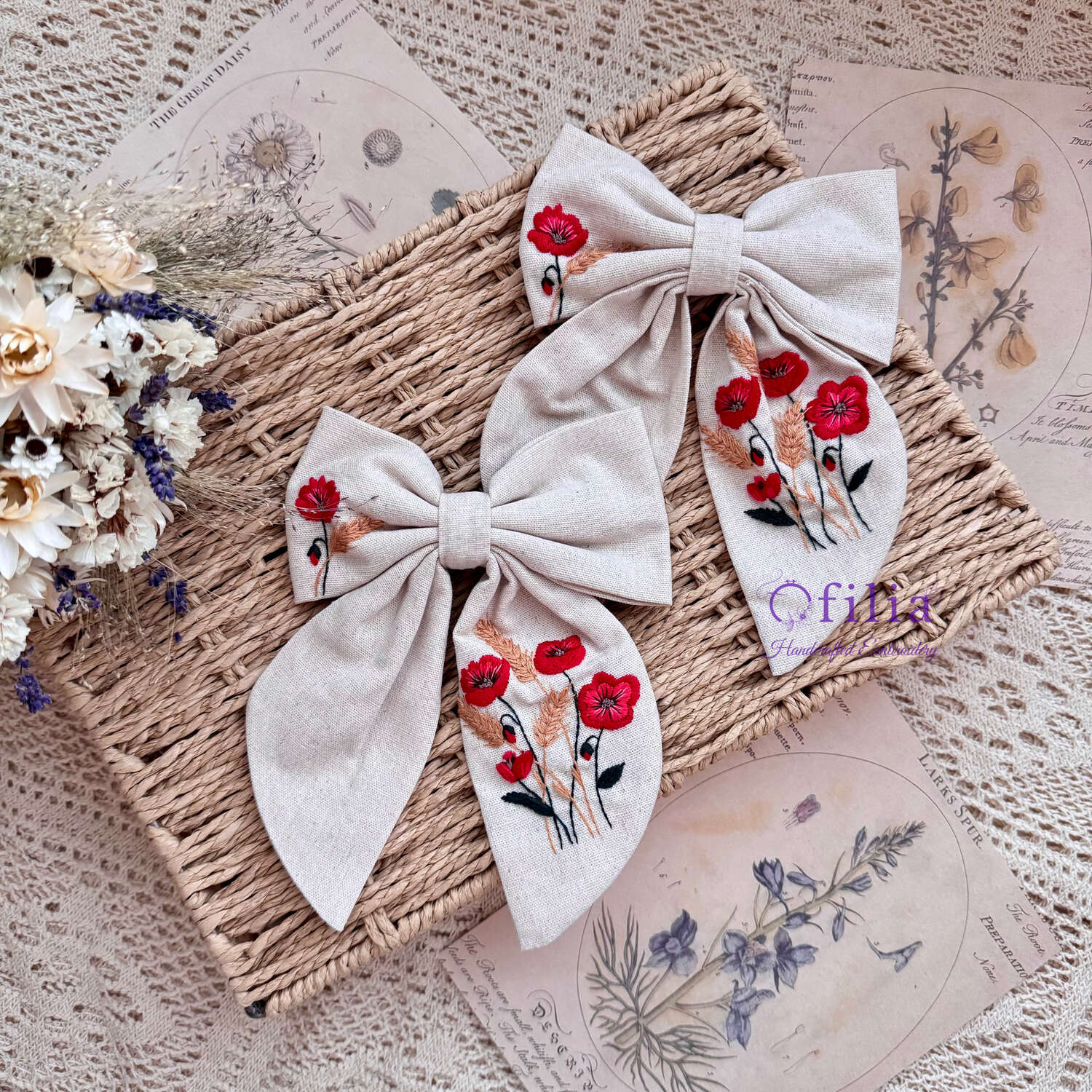 Käsinkirjailtu Unikko ja ohra hiusrusetti – Ofilia Handmade