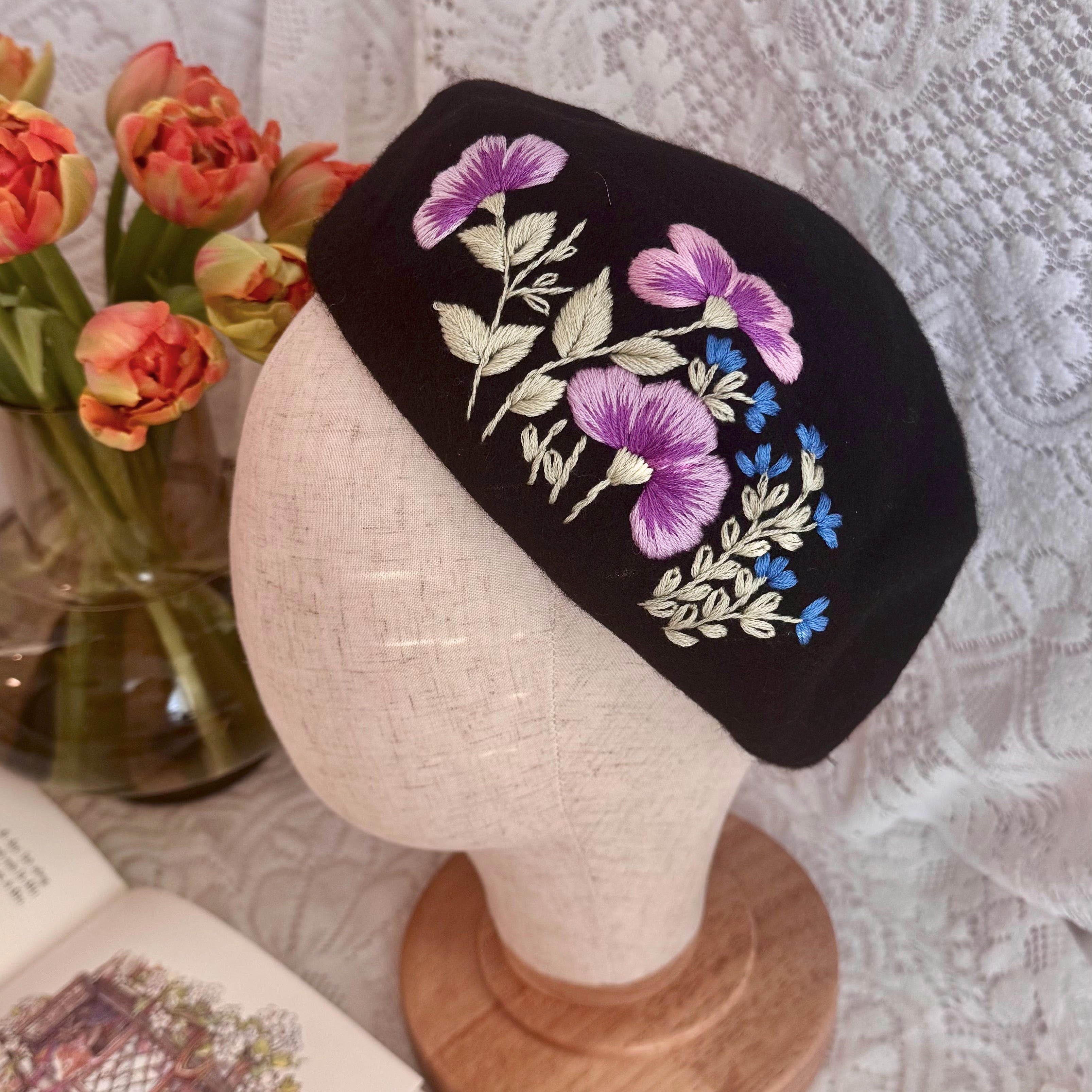 Violetti Viola-orvokki baretti