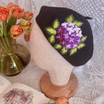 Violetti hortensia baretti